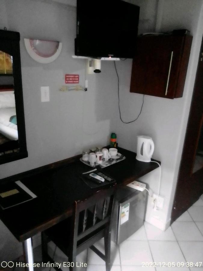 Rustenburg Guesthouse Esterno foto